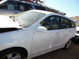 2005 Toyota Matrix White 1.8L AT #Z22040